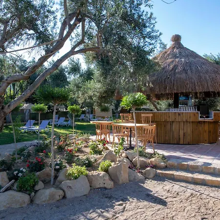 ホテル Antique Beach And Bungalow 3*